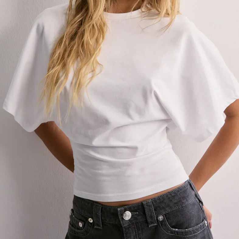 T-shirt court pour femmes avec manches chauve-souris