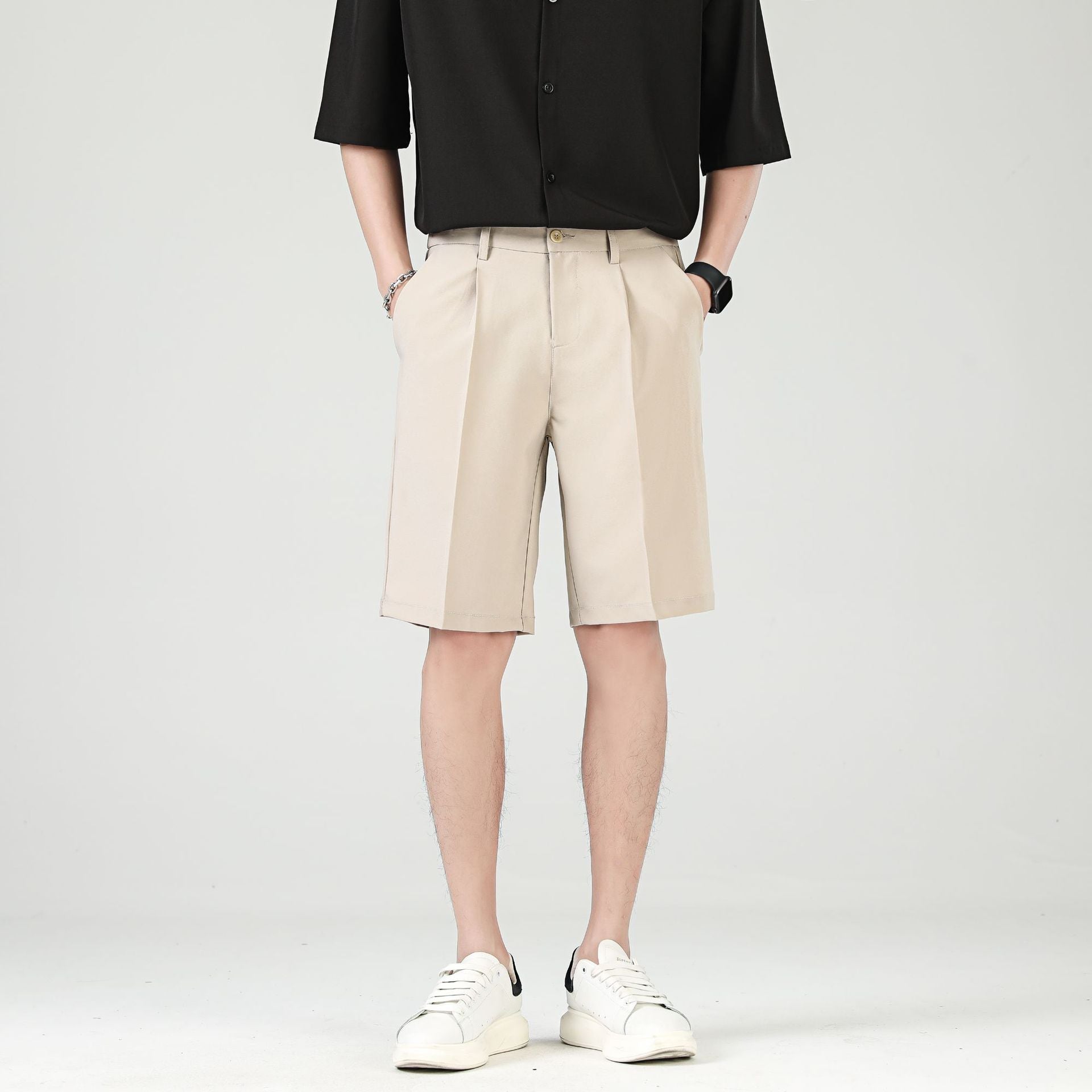 Shorts Chino pour Hommes avec Coupe Droite et Plis