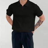 Polo pour hommes avec motif structural et patte de boutonnage